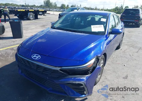 2024 Hyundai Elantra Sel z USA, uszkodzony, nr VIN KMHLM4DG3RU639684